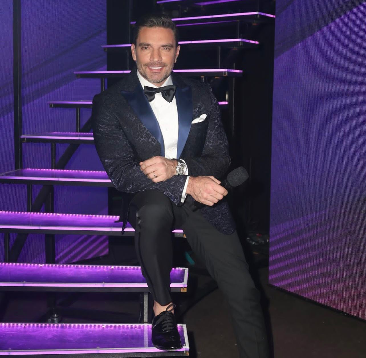 Reconocen a Julián Gil en el ‘Carnaval Carolina 2023’  