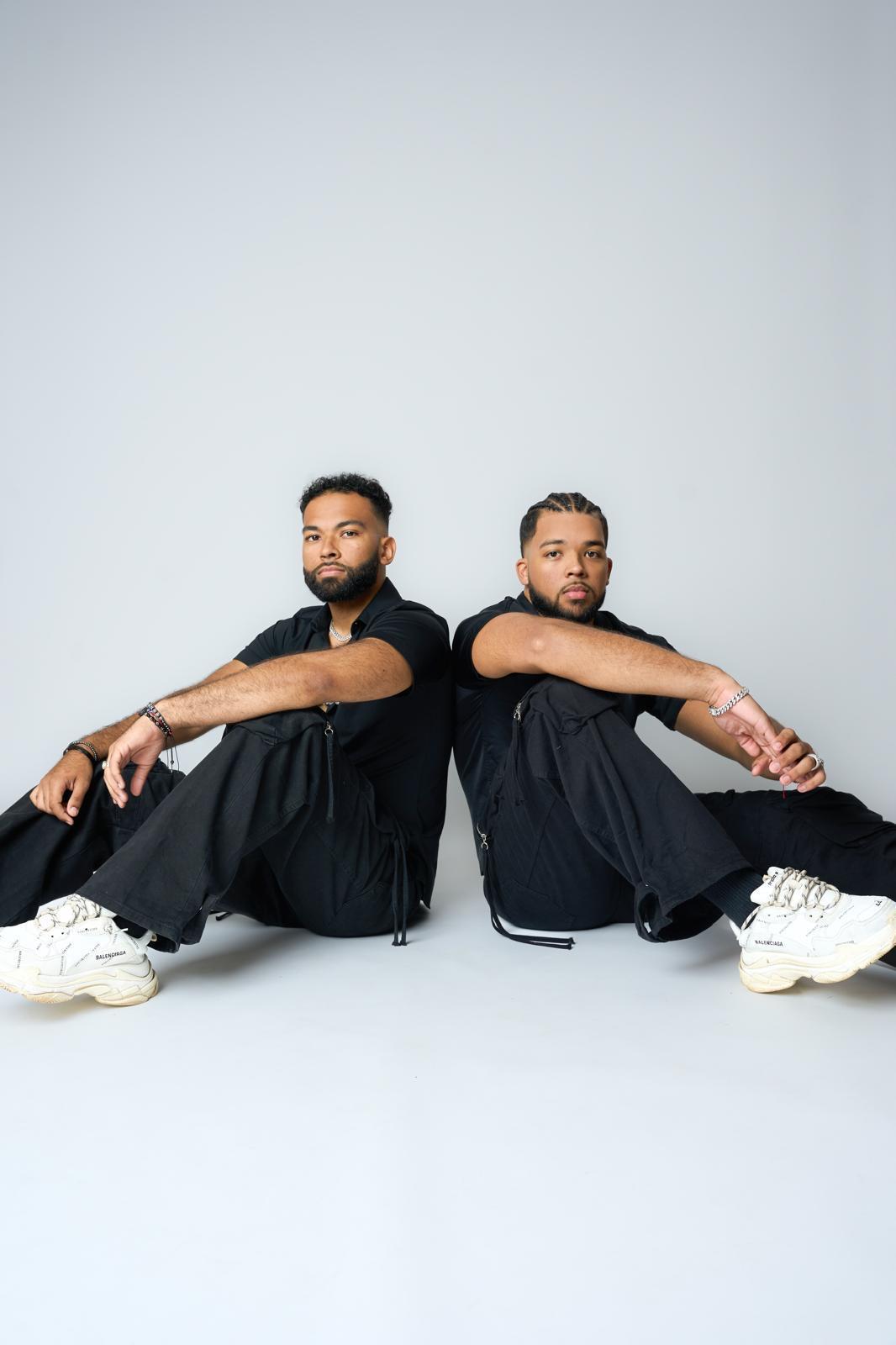 Crill & Clos alcanzan posición #1 con bachata «Contando estrellas»