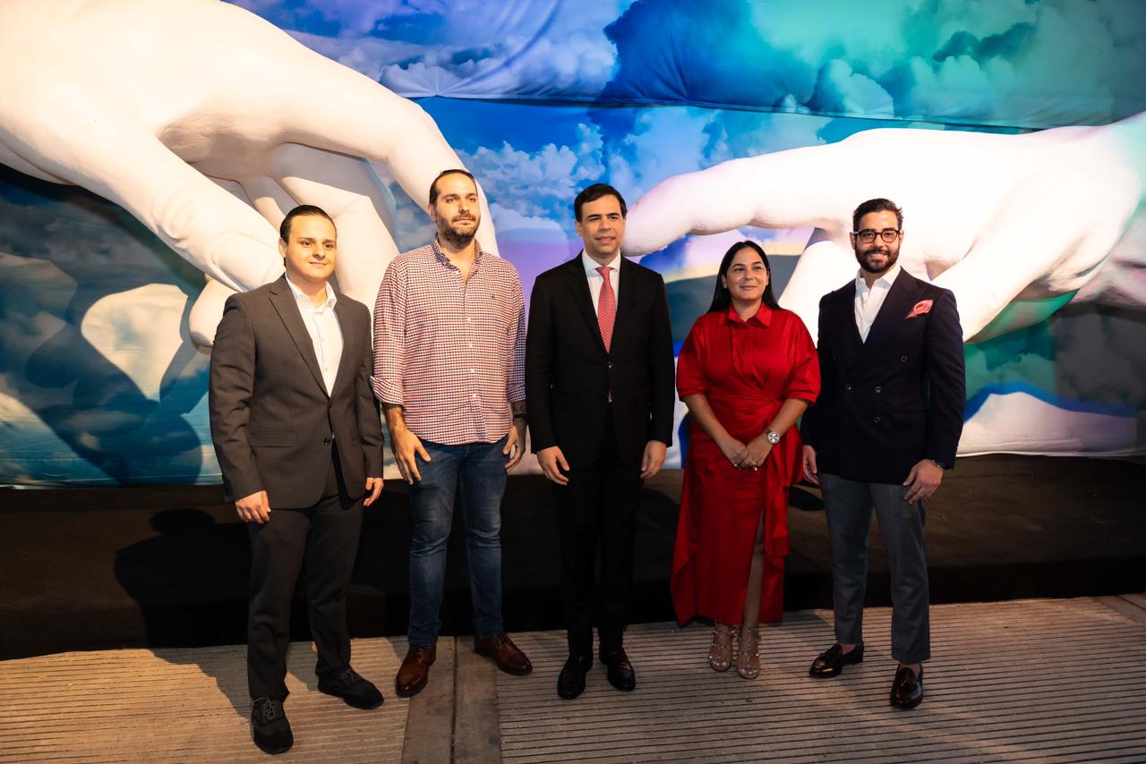 Reconocido Artista plástico presenta obra titulada “Miguel Ángel en Vivo: Real + Inmersivo”