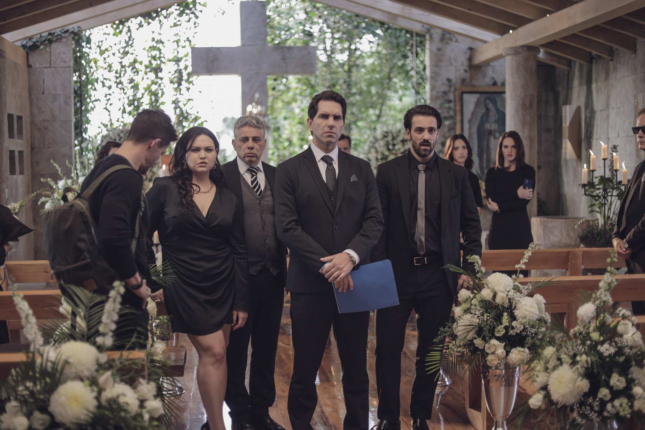 Arap Bethke regresa a ViX con POLEN, el nuevo thriller psicológico marcado por el suspenso y la intriga